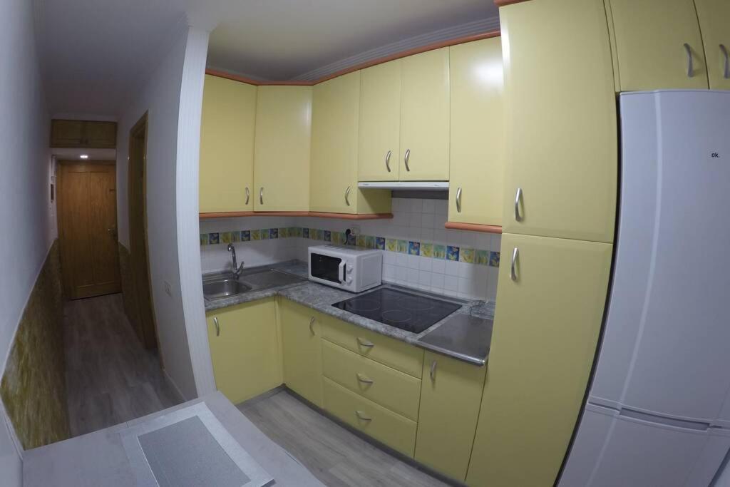 Studio Apartment La Lajilla Located At Beachfront Arguineguin Ngoại thất bức ảnh